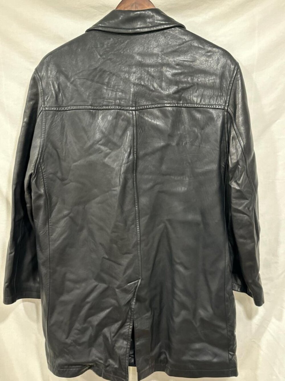 Black leather jacket - Picture 3 of 3